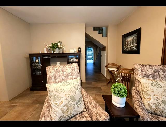 3 BEDROOM TOWNHOUSE FOR SALE IN THREE RIVERS